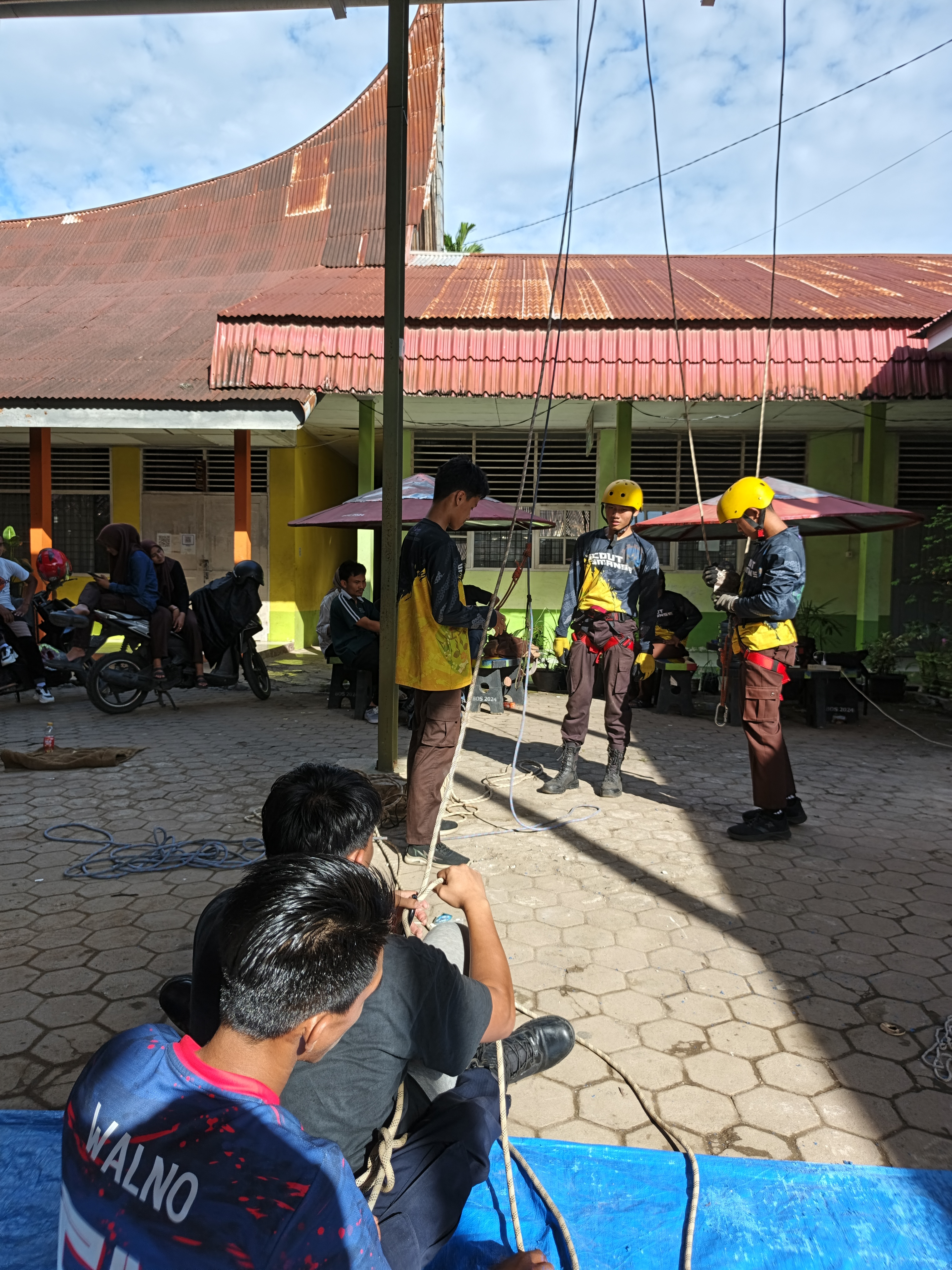 Sosiologi Sebagai Ilmu Image